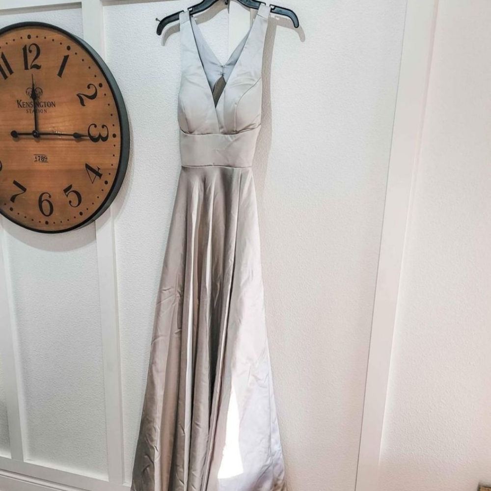 Women's Silver Floor Length Ball Gown